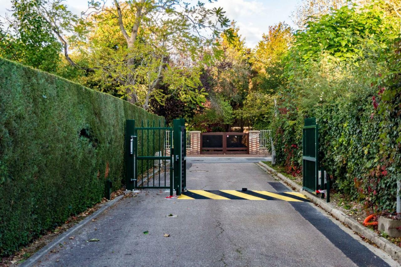 Les Charmes Du Bosquet Parc D'Amour Et Nature Parking Prive Securise Étretat Exteriér fotografie